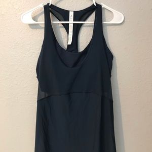 Lululemon Razorback workout tank w/ bra